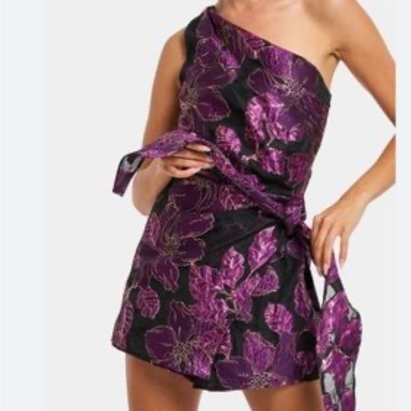 Ciebon Pants - Floral One-Shoulder Jumpsuit in Purple and Black